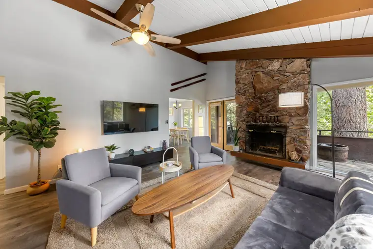 Incline Tranquil Loft, a vacation rental in Incline Village, Lake Tahoe